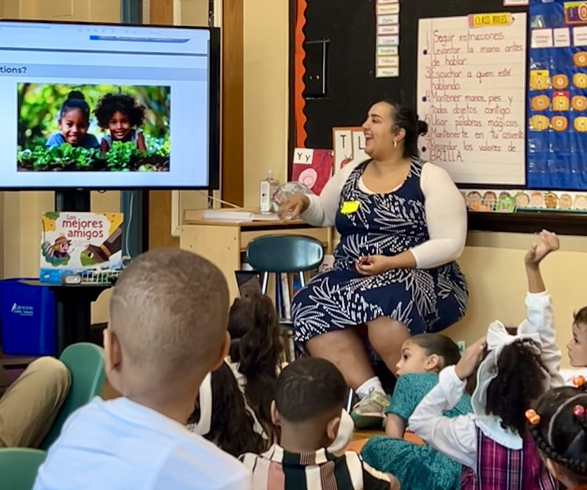 Picture of Shani Fletcher for a Pathfinders visit with the first graders in Darlene Prado and Brenda Rosario’s classes at the Hernandez K-8 School.