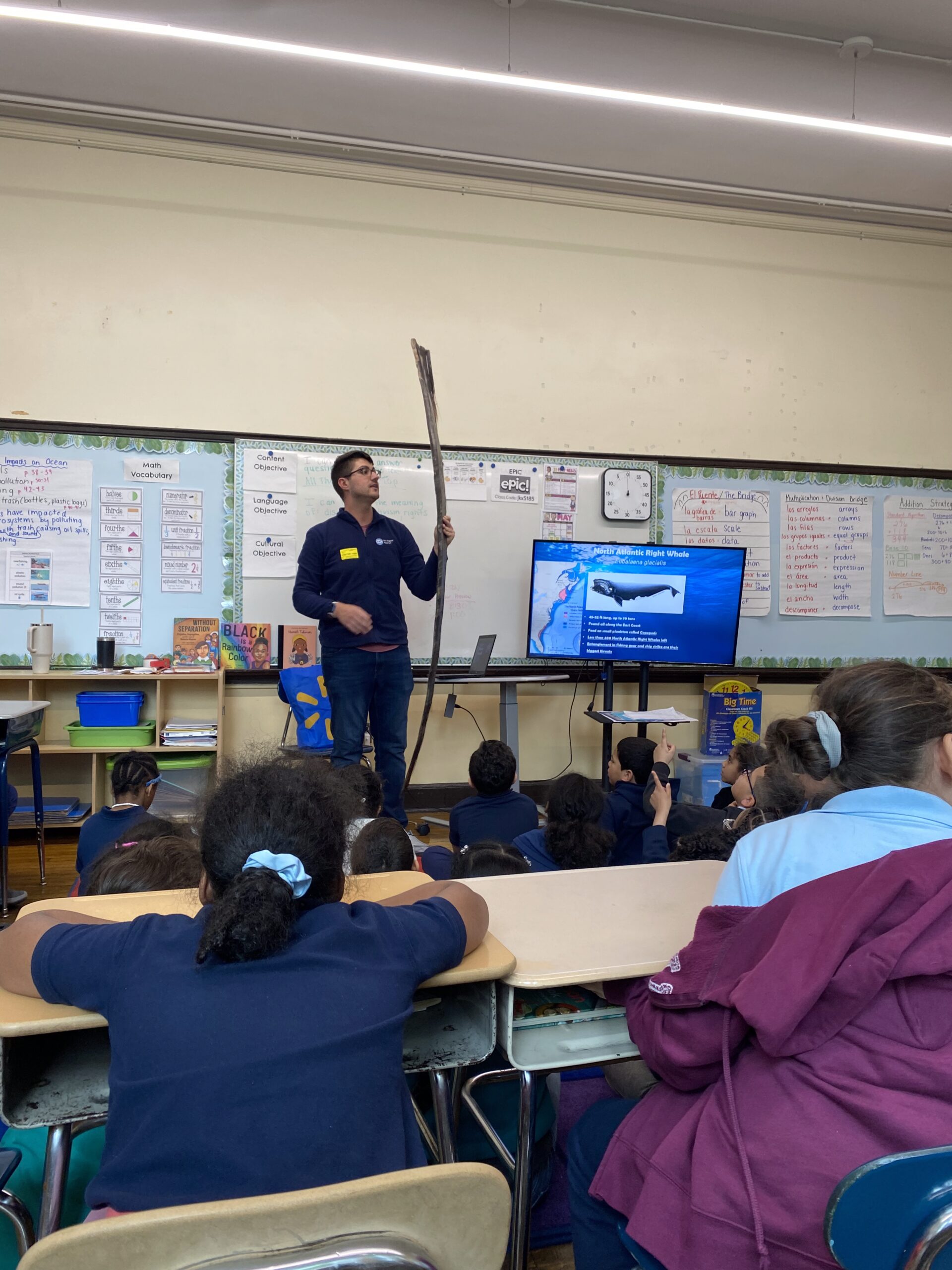 IMG_9606 Sarah Cunningham infront of a third and sixth grade class at Edison k-8 for a Pathfinders visit